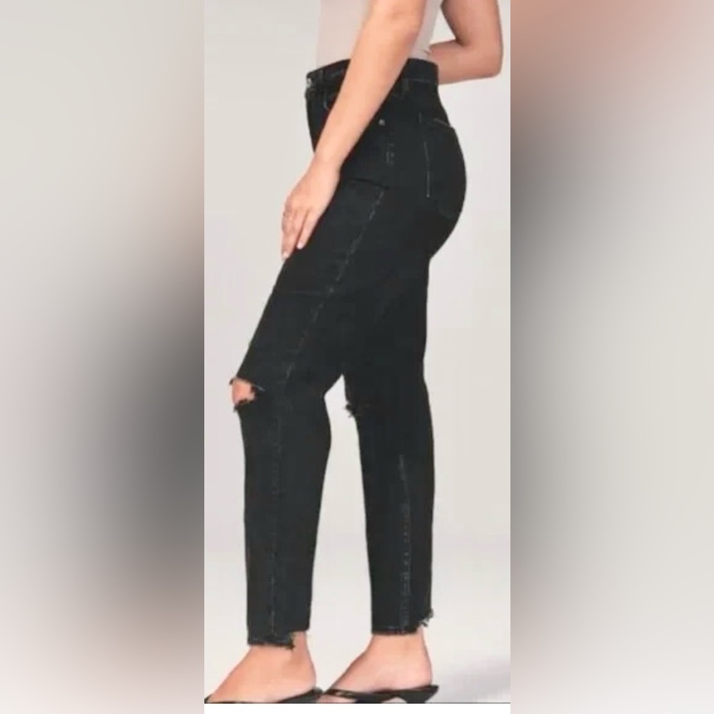 Abercrombie & Fitch  Mom Jeans Rigid Cotton Busted Knee in faded black Size 28